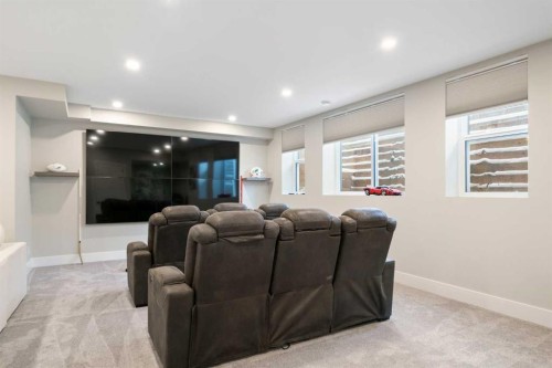 116 Centre Avenue Ne, Airdrie, AB - Indoor