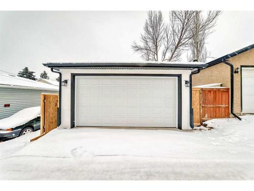 222 28 Avenue Nw, Calgary, AB - Outdoor With Exterior