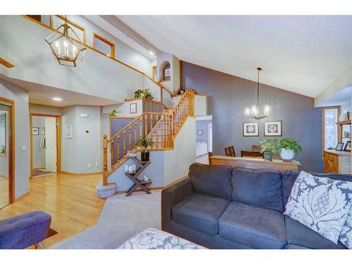 63 Woodpark Close Sw, Calgary, AB - Indoor Photo Showing Living Room