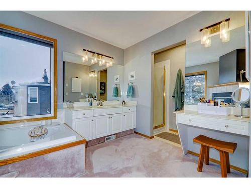 63 Woodpark Close Sw, Calgary, AB - Indoor Photo Showing Bathroom