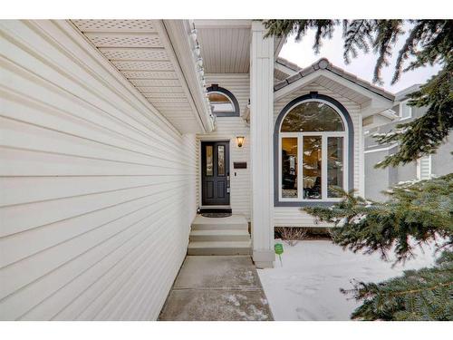 63 Woodpark Close Sw, Calgary, AB - Outdoor