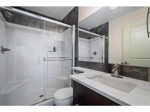 89 Aspen Hills Terrace Sw, Calgary, AB - Indoor Photo Showing Bathroom