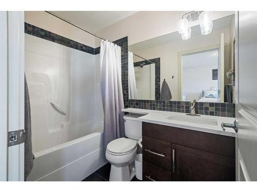 89 Aspen Hills Terrace Sw, Calgary, AB - Indoor Photo Showing Bathroom