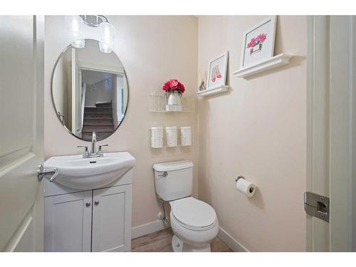 89 Aspen Hills Terrace Sw, Calgary, AB - Indoor Photo Showing Bathroom