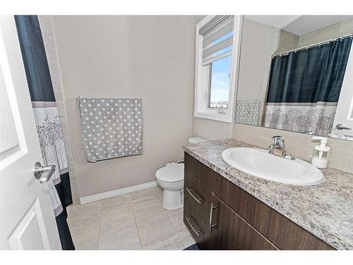 266 Cityscape Boulevard Ne, Calgary, AB - Indoor Photo Showing Bathroom