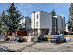 512-13104 Elbow Drive SW Calgary, AB T2W 2P2