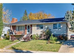 5044 Dalhart Road NW Calgary, AB T3A 1V8