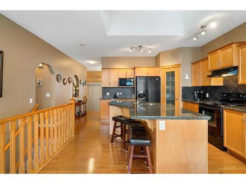 42 Wentworth Landing Sw, Calgary, AB - Indoor Photo Showing Kitchen