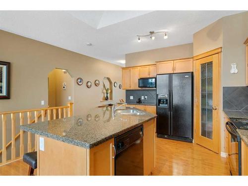 42 Wentworth Landing Sw, Calgary, AB - Indoor Photo Showing Kitchen With Double Sink