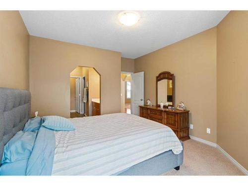 42 Wentworth Landing Sw, Calgary, AB - Indoor Photo Showing Bedroom