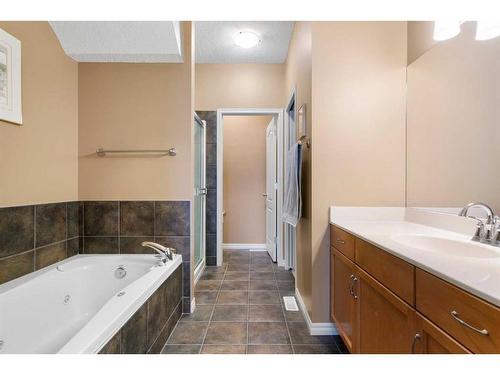 42 Wentworth Landing Sw, Calgary, AB - Indoor Photo Showing Bathroom