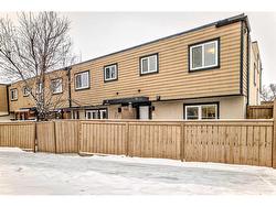 16-3809 45 Street SW Calgary, AB T3E 3H4