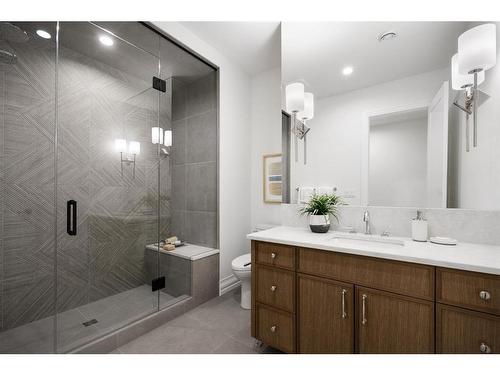 4216 5A Street Sw, Calgary, AB - Indoor Photo Showing Bathroom