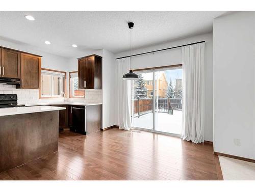 86 Tuscany Reserve Rise Nw, Calgary, AB - Indoor Photo Showing Kitchen