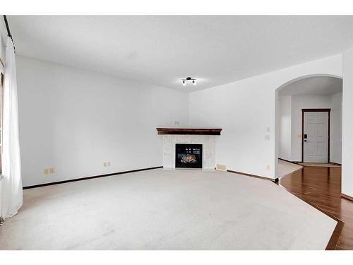 86 Tuscany Reserve Rise Nw, Calgary, AB - Indoor With Fireplace