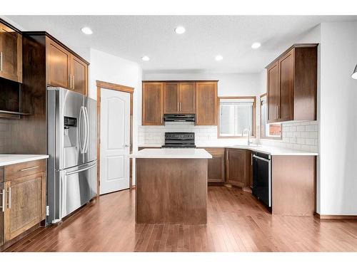 86 Tuscany Reserve Rise Nw, Calgary, AB - Indoor Photo Showing Kitchen With Stainless Steel Kitchen