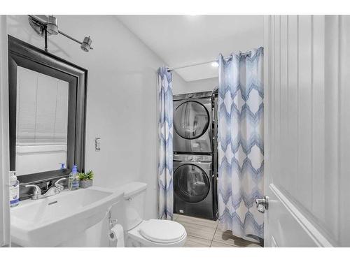 748 Rundleridge Drive Ne, Calgary, AB - Indoor Photo Showing Laundry Room