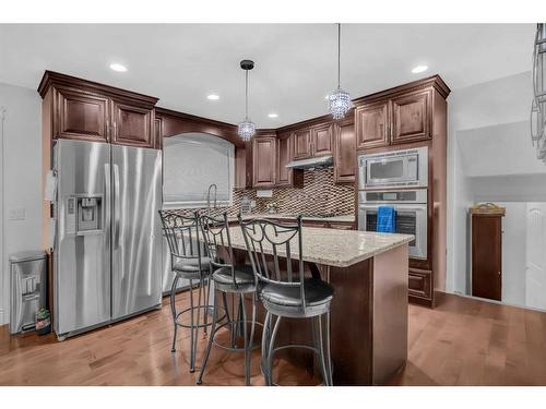 748 Rundleridge Drive Ne, Calgary, AB - Indoor Photo Showing Kitchen With Upgraded Kitchen