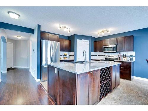 178 Citadel Estates Heights Nw, Calgary, AB - Indoor Photo Showing Kitchen With Upgraded Kitchen