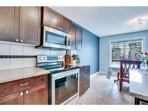 178 Citadel Estates Heights Nw, Calgary, AB - Indoor Photo Showing Kitchen