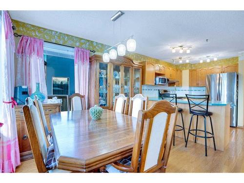 115 Coral Springs Circle Ne, Calgary, AB - Indoor Photo Showing Dining Room