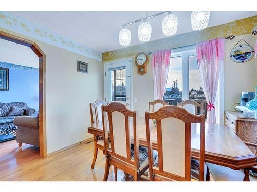 115 Coral Springs Circle Ne, Calgary, AB - Indoor Photo Showing Dining Room