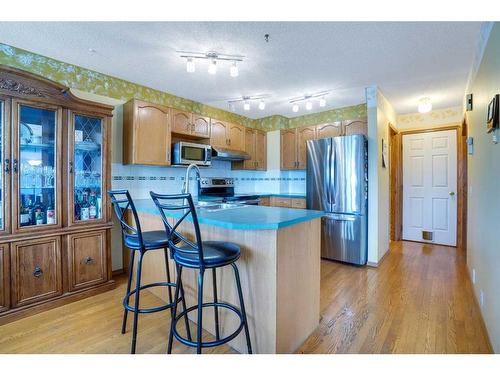 115 Coral Springs Circle Ne, Calgary, AB - Indoor Photo Showing Kitchen