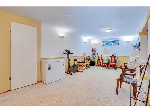 115 Coral Springs Circle Ne, Calgary, AB - Indoor Photo Showing Other Room