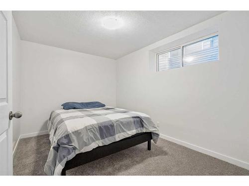 519 Auburn Bay Heights Se, Calgary, AB - Indoor Photo Showing Bedroom