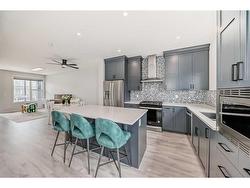 259 Aquila Way NW Calgary, AB T3R 1Z9