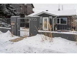 4735 23 Avenue NW Calgary, AB T3B 0Z5