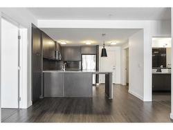 117-15 Aspenmont Heights SW Calgary, AB T3H 0E3