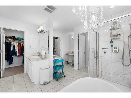 27 Mahogany Passage Se, Calgary, AB - Indoor Photo Showing Bathroom