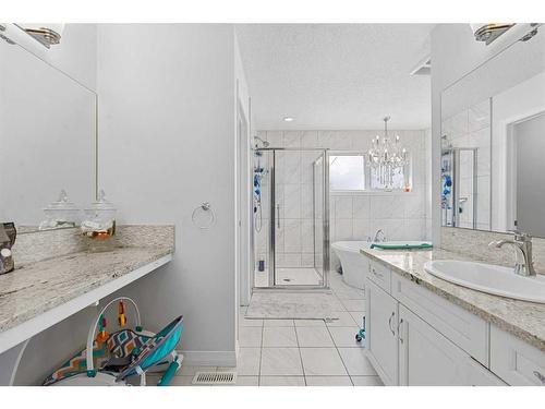 27 Mahogany Passage Se, Calgary, AB - Indoor Photo Showing Bathroom