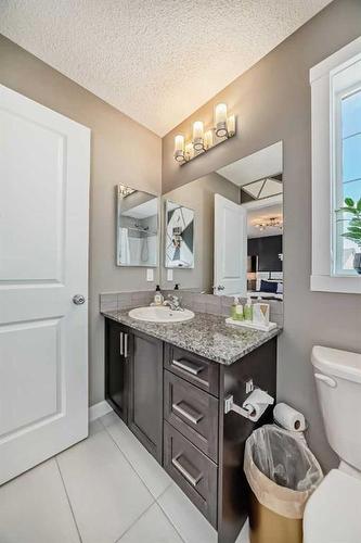 9 Legacy Glen Row Se, Calgary, AB - Indoor Photo Showing Bathroom