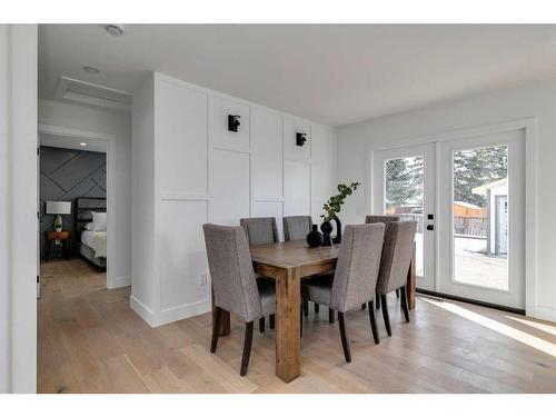 185 Westminster Drive Sw, Calgary, AB - Indoor Photo Showing Dining Room