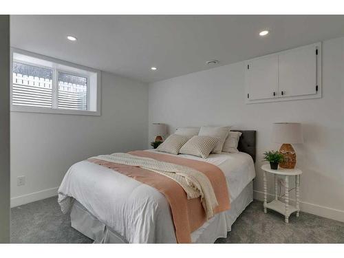 185 Westminster Drive Sw, Calgary, AB - Indoor Photo Showing Bedroom