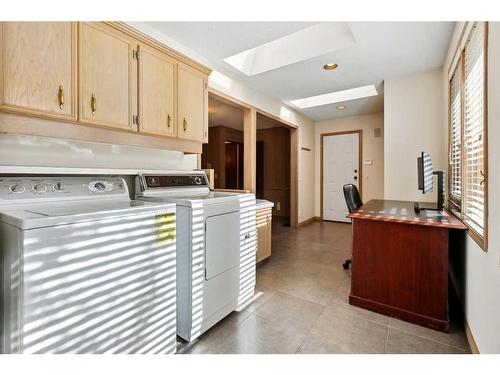 612 Varsity Estates Place Nw, Calgary, AB - Indoor Photo Showing Laundry Room