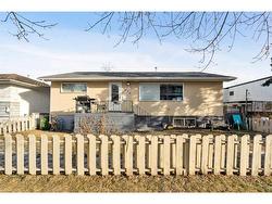 1626 38 Street SW Calgary, AB T3C 1T7