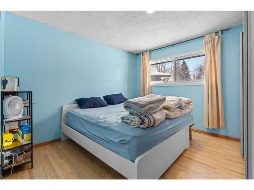 2018 Cottonwood Crescent Se, Calgary, AB - Indoor Photo Showing Bedroom