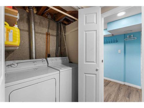 2018 Cottonwood Crescent Se, Calgary, AB - Indoor Photo Showing Laundry Room