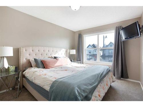 140 Prestwick Heights Se, Calgary, AB - Indoor Photo Showing Bedroom