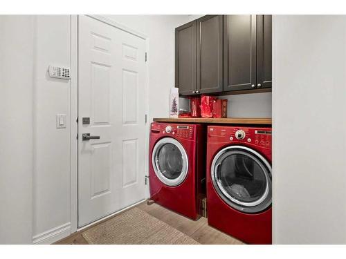 110 Royal Oak Point Nw, Calgary, AB - Indoor Photo Showing Laundry Room