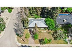 1616 11 Avenue NW Calgary, AB T2N 1G9