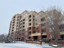 3403-24 Hemlock Crescent SW Calgary, AB T3C 2Z1