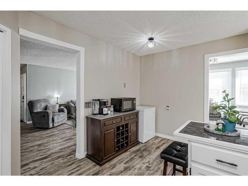 28 Beddington Crescent Ne, Calgary, AB - Indoor