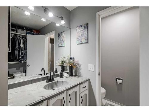 28 Beddington Crescent Ne, Calgary, AB - Indoor Photo Showing Bathroom