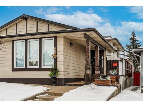 28 Beddington Crescent Ne, Calgary, AB - Outdoor