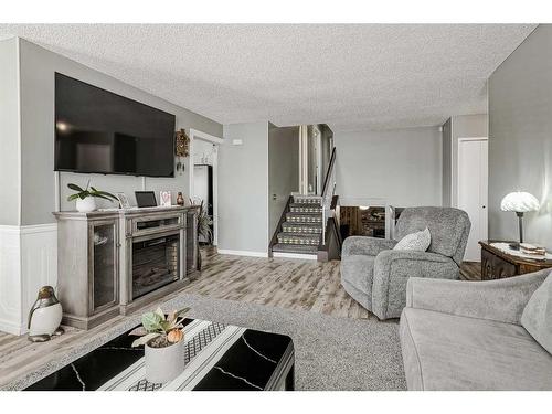 28 Beddington Crescent Ne, Calgary, AB - Indoor Photo Showing Living Room