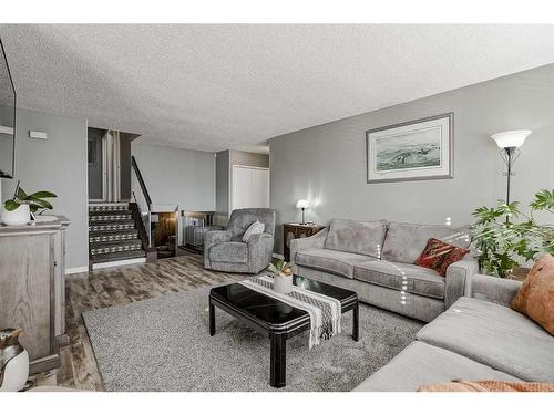 28 Beddington Crescent Ne, Calgary, AB - Indoor Photo Showing Living Room